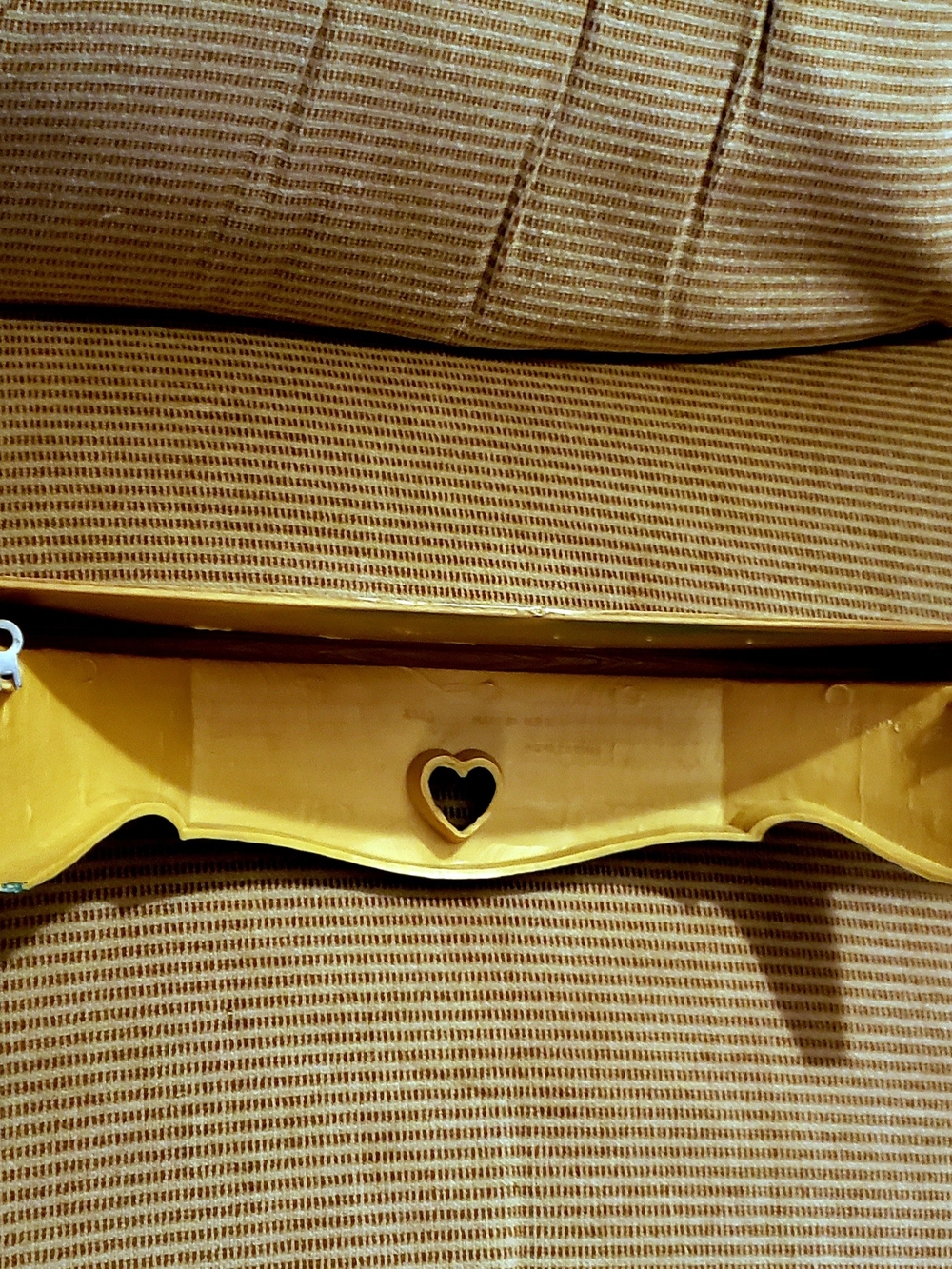 Vintage Wooden Style Look Accent Plastic Shelf with Heart Cutout - Picture 5 of 6